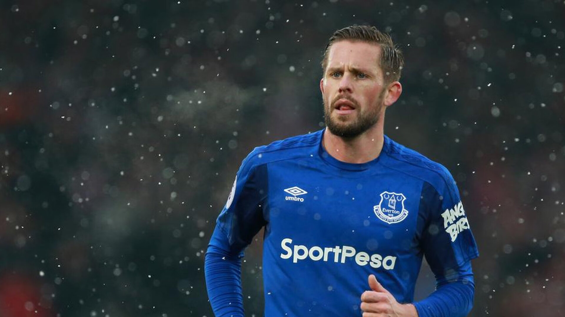 米兰体育官网首页-100米自由泳冠军争夺激烈，100米自由泳冠军成绩